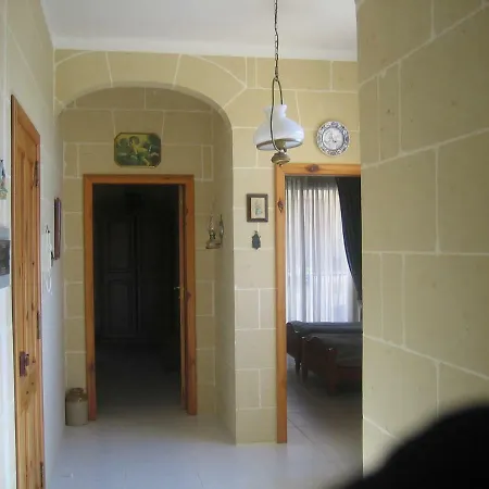 Springfield Apartment Xagħra